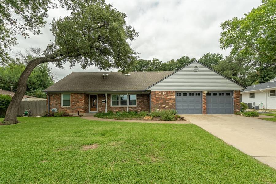 4213 Lanark Avenue, Fort Worth, TX 76109