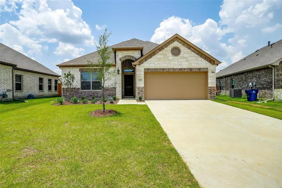 708 Sycamore, Greenville, TX 75402