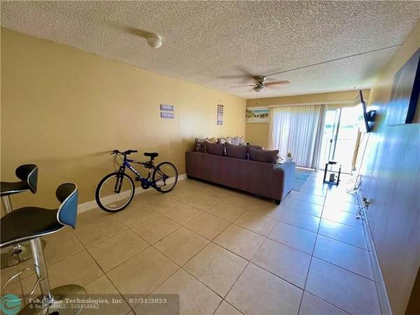 Miramar, FL 33025,8720 N Sherman Cir  #204