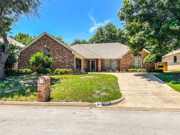 4310 Murwick Drive,  Arlington,  TX 76016