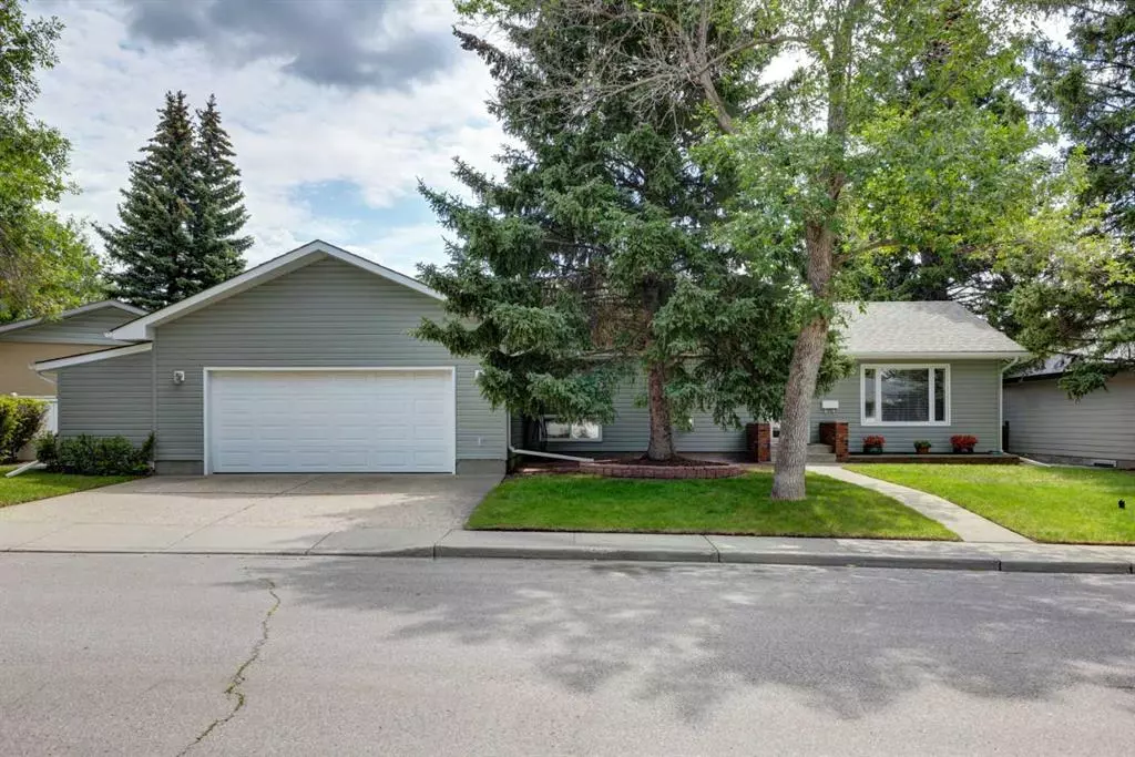 Calgary, AB T2L 1H2,3908 Brooklyn CRES NW