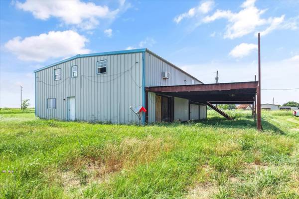 5225 County Road 1205, Cleburne, TX 76031