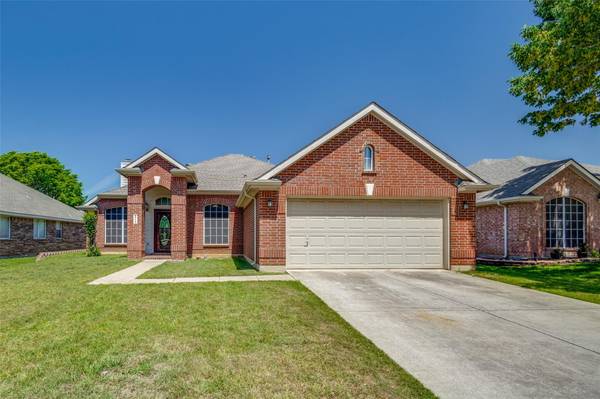 2713 Hollow Ridge Drive, Denton, TX 76210