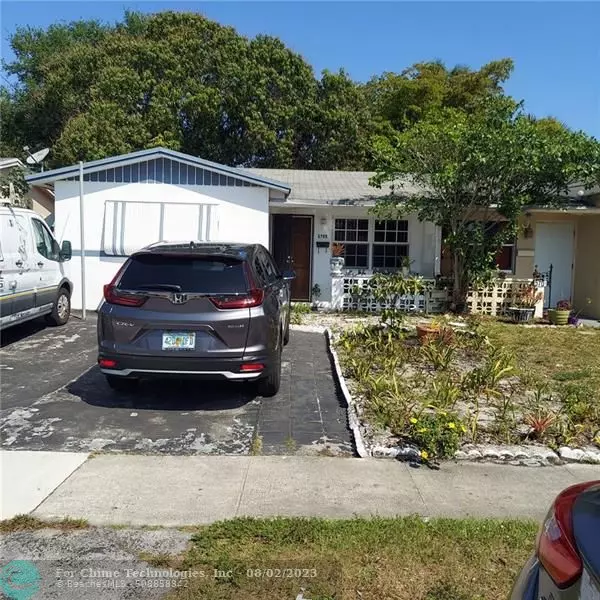 5705 NW 14th St, Lauderhill, FL 33313