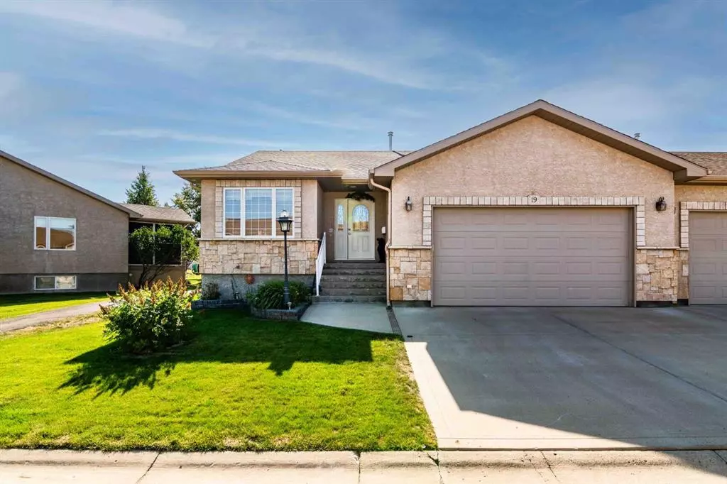 Medicine Hat, AB T1B4R8,19 Sandstone PL SE