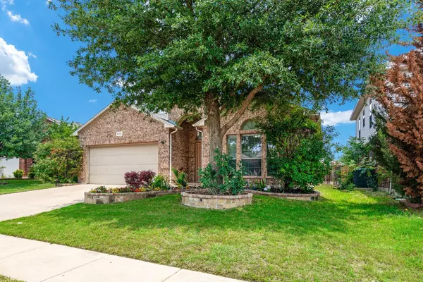 Fort Worth, TX 76179,5316 Grayson Ridge Drive