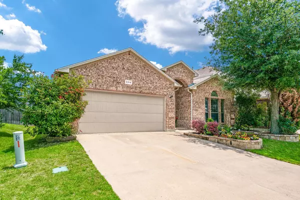 Fort Worth, TX 76179,5316 Grayson Ridge Drive