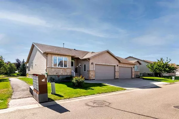 Medicine Hat, AB T1B4R8,19 Sandstone PL SE