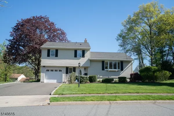 13 Fenner Pl, Wayne Twp., NJ 07470