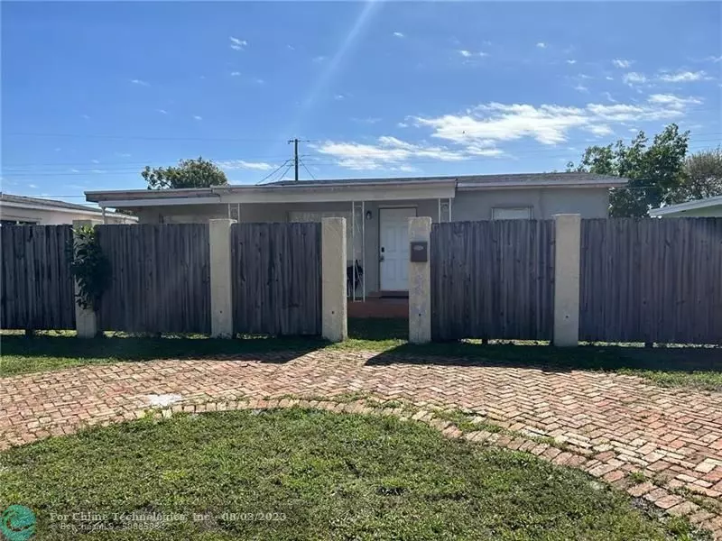 5324 NE 1st Ave, Oakland Park, FL 33334