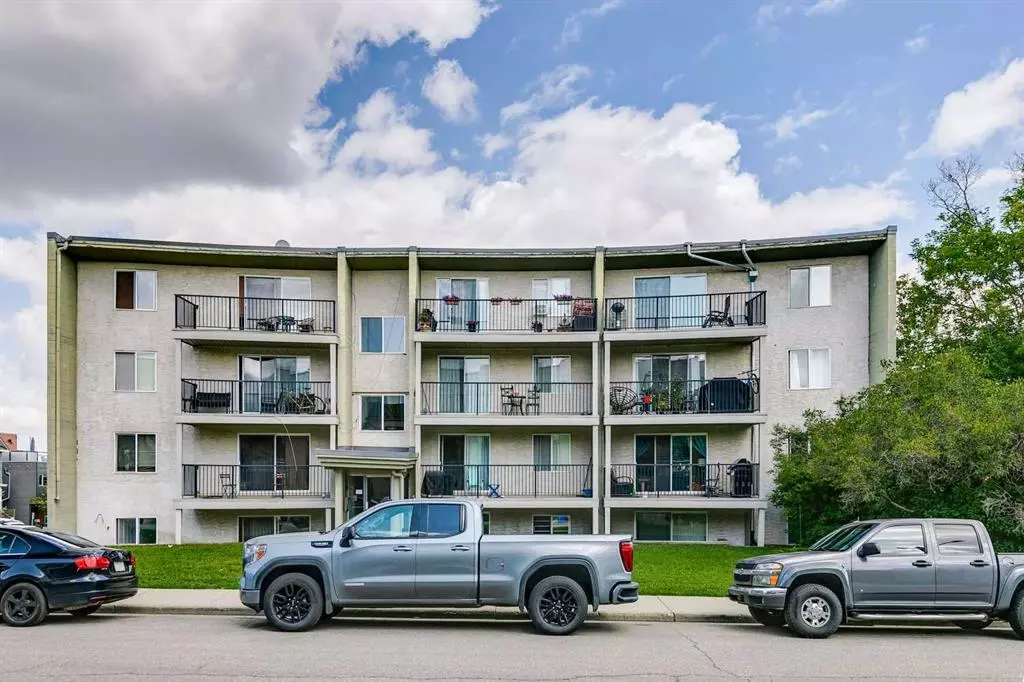 Calgary, AB T2T 0Y1,1516 24 AVE SW #8