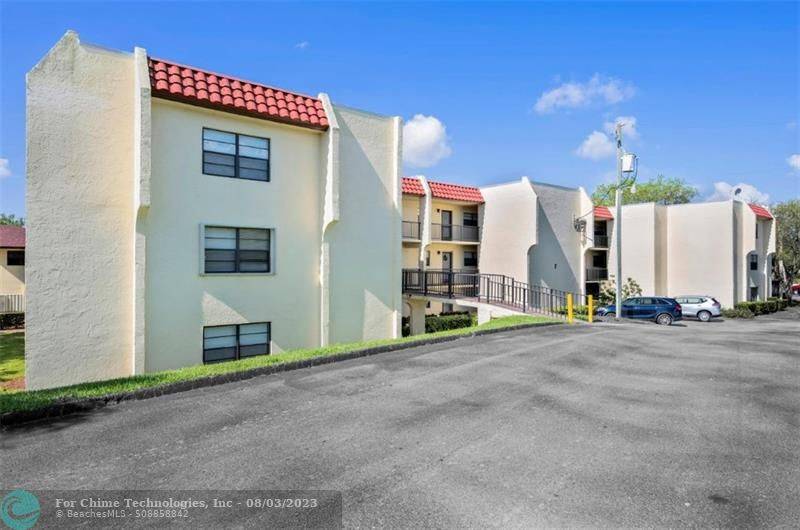 Fort Pierce, FL 34950,2050 Oleander Blvd #7-106