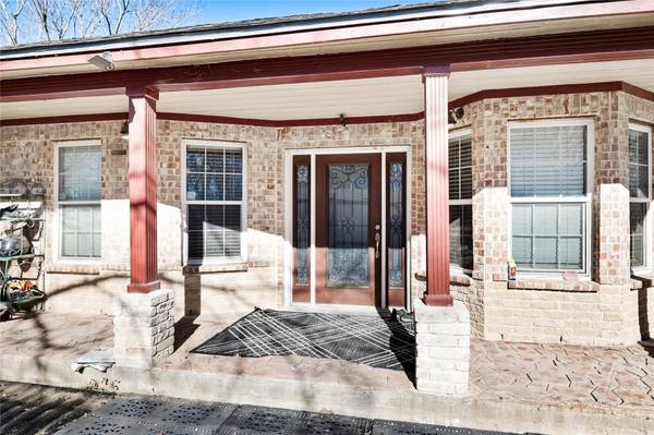 7234 Alcove Street, Azle, TX 76020