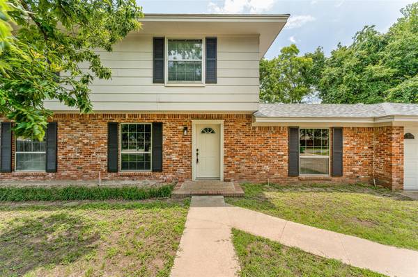 2152 W Overhill Drive, Stephenville, TX 76401