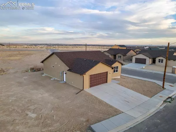 Pueblo, CO 81008,6202 Sawyer Ridge DR