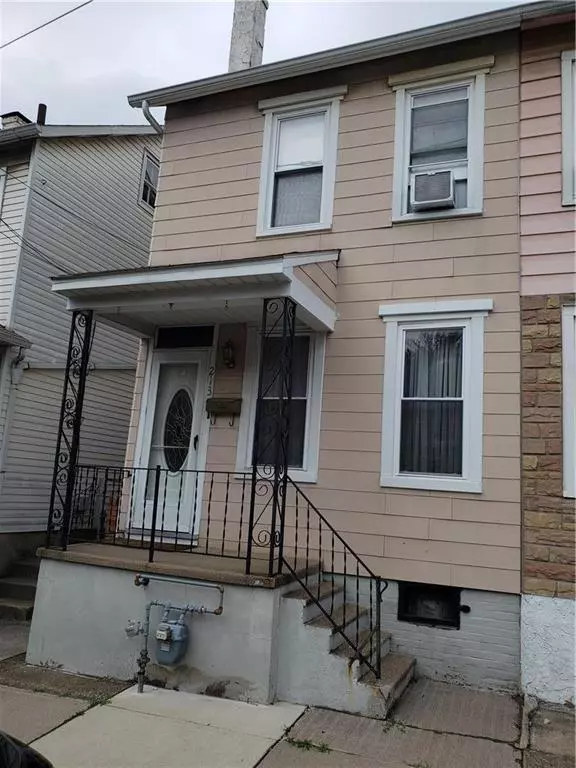 213 East North Street, Bethlehem City, PA 18018