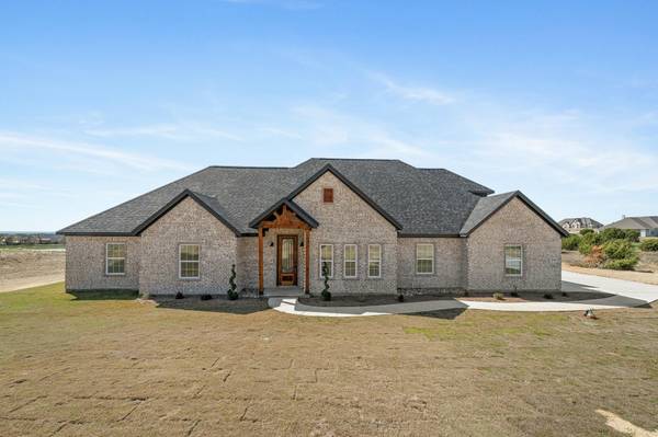 2030 Eagles Ridge Drive, Weatherford, TX 76087