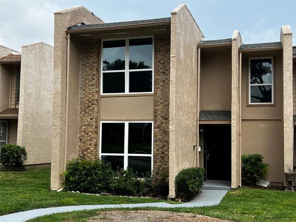 411 Arborview Drive, Garland, TX 75043