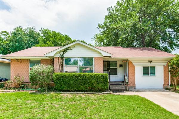 2624 Maverick Avenue, Dallas, TX 75228