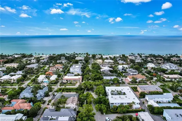 288 2nd ST S 288, Naples, FL 34102