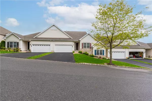 Palmer Twp, PA 18045,11 Canterbury Lane