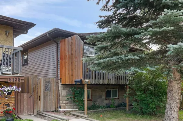 Calgary, AB T3B 0C2,5136 Bowness RD NW