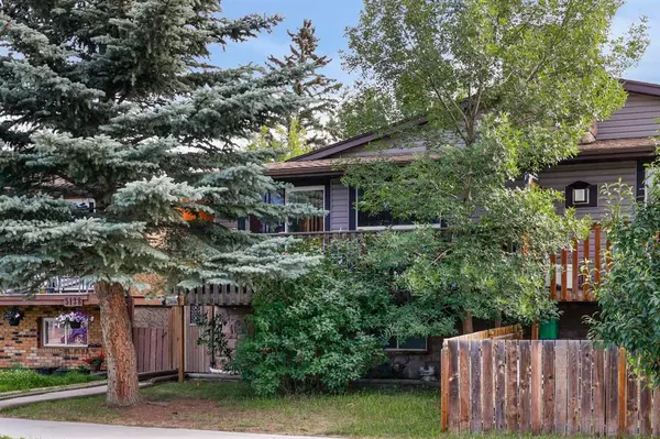 Calgary, AB T3B 0C2,5136 Bowness RD NW