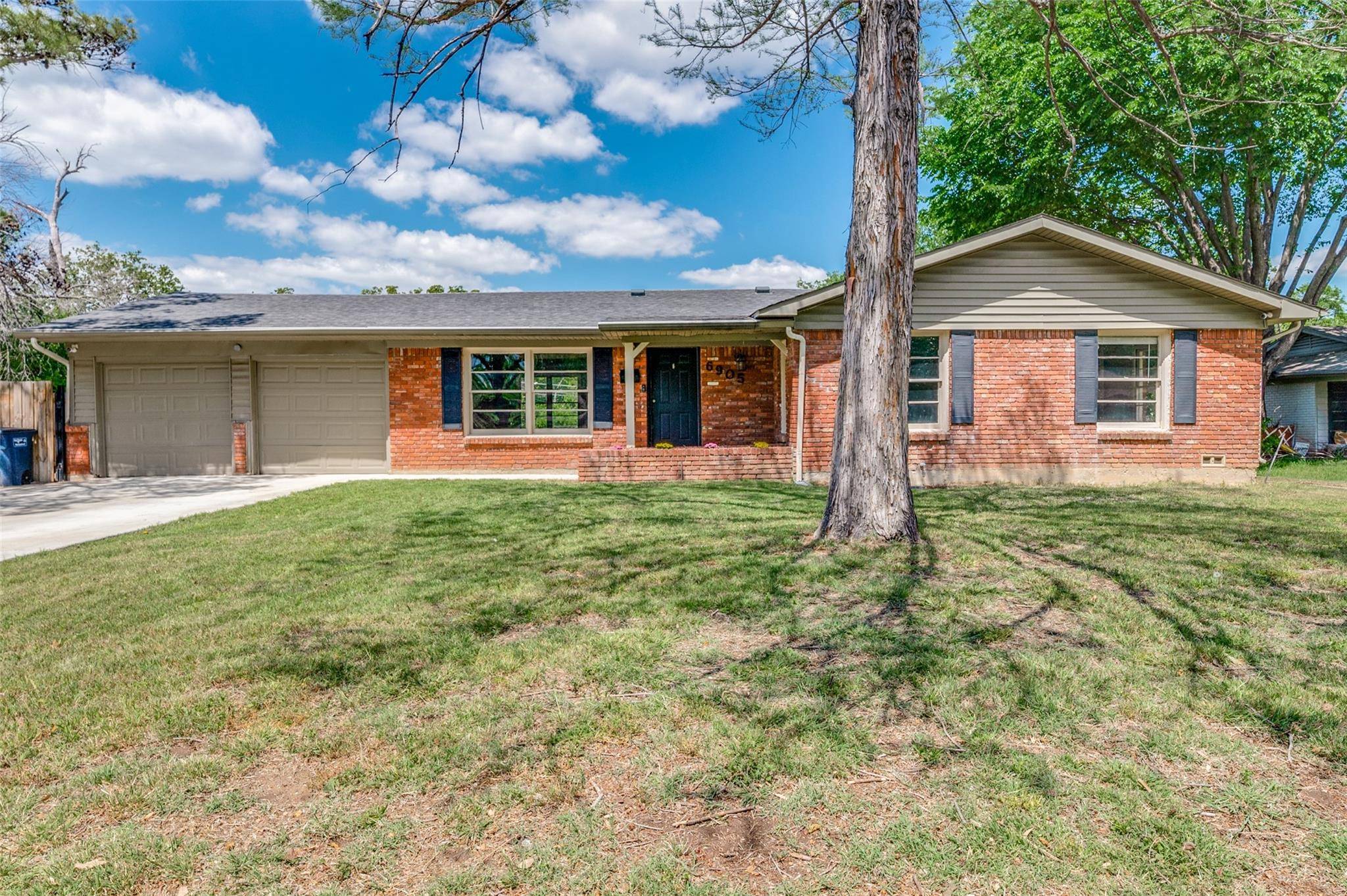 6905 Jewell Avenue, Fort Worth, TX 76112