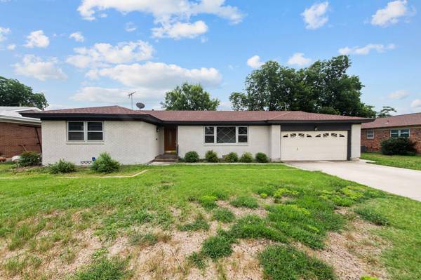 5308 Bonnie Wayne Street, Haltom City, TX 76117