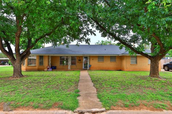 1508 Sunset Street, Merkel, TX 79536