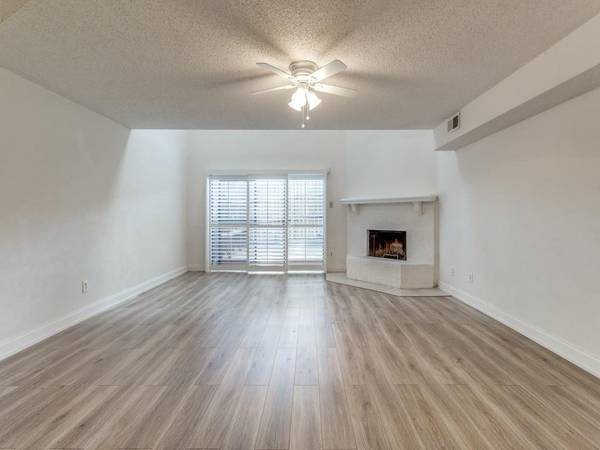 7414 Fair Oaks Avenue #B5, Dallas, TX 75231