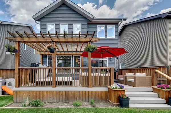 Calgary, AB T3H 0R5,136 Aspenshire CRES SW