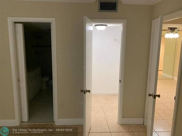 Lauderhill, FL 33319,4168 Inverrary Dr  #304