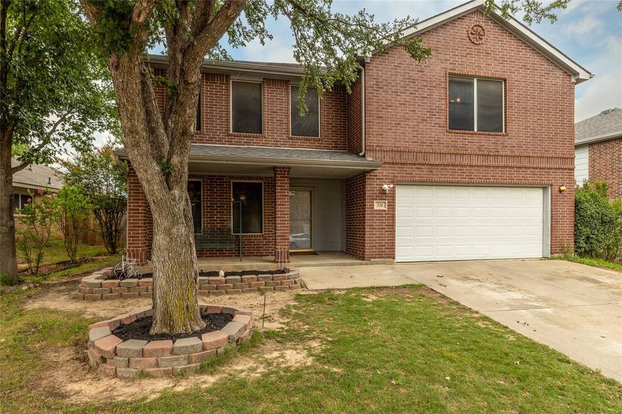 721 Eagle Drive, Saginaw, TX 76131