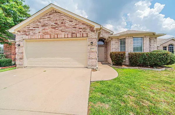 8681 Fernhill Drive, Fort Worth, TX 76123