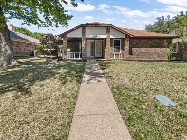 1517 Sunswept Terrace, Lewisville, TX 75077