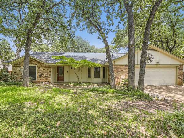 2910 Ridgewood Drive, Grapevine, TX 76051