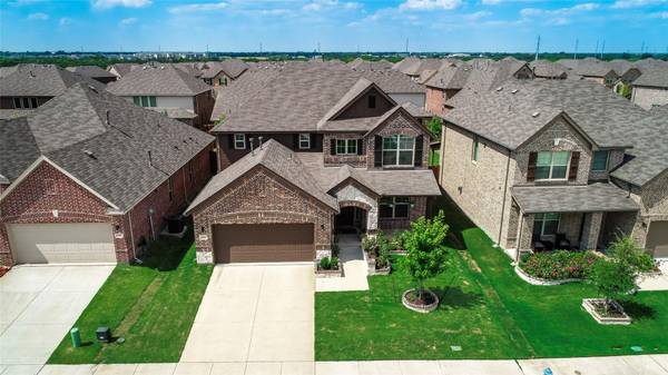 1112 Mist Flower Drive, Little Elm, TX 75068