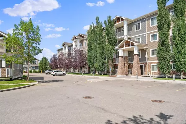 Calgary, AB T3M 1R2,102 Cranberry PARK SE #403