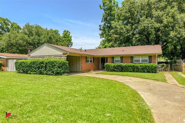 2413 Douglas Drive, Bossier City, LA 71111