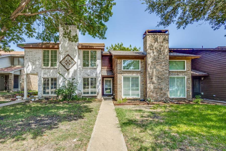 210 Mccarley Place, Mckinney, TX 75071