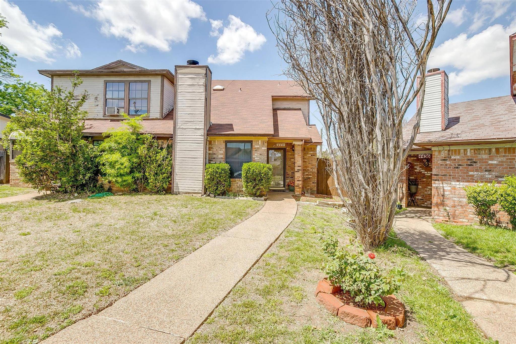 4440 Hulen Circle W, Fort Worth, TX 76133