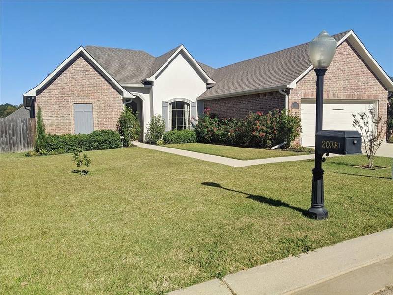 2038 Briar Hollow, Shreveport, LA 71118