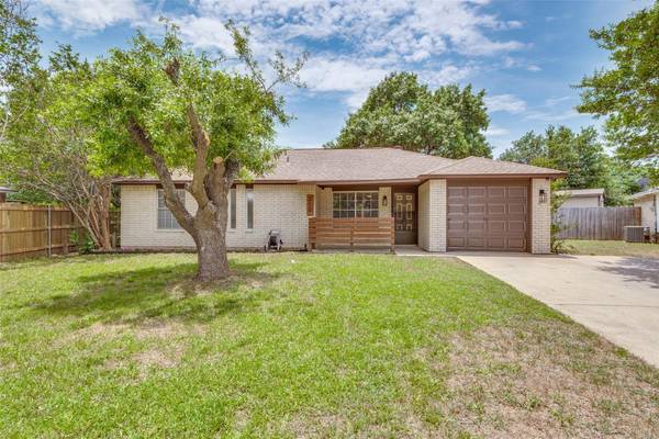 212 West Court, Glenn Heights, TX 75154