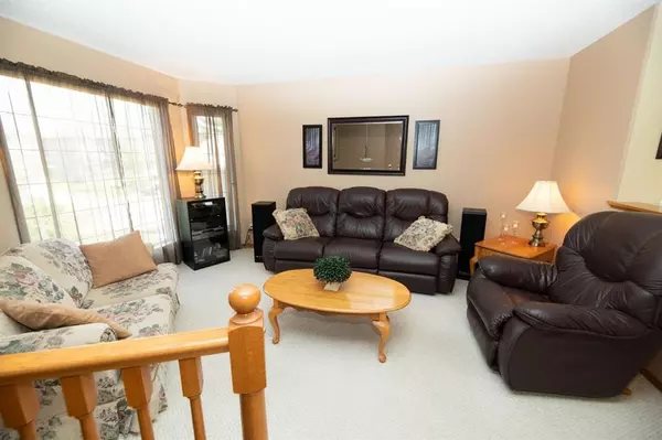 Airdrie, AB T4B 2R5,160 Creek Gardens Close NW