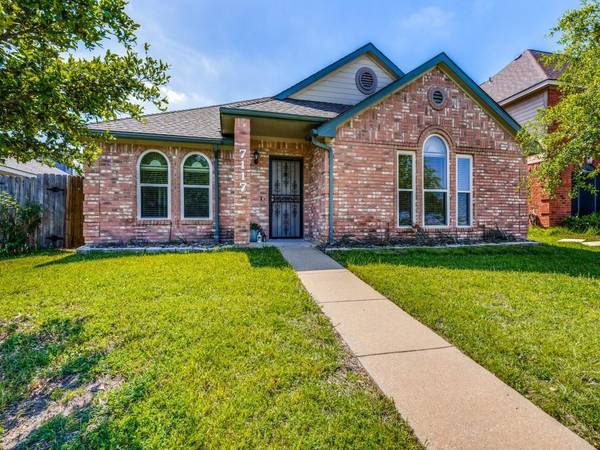 7117 Teal Drive, Fort Worth, TX 76137