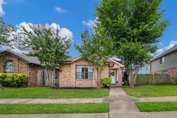 2124 Kirkwood Street, Mesquite, TX 75149