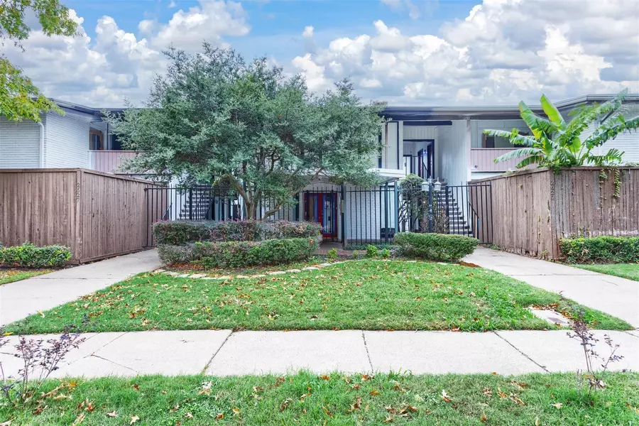 2627 Douglas Avenue #215, Dallas, TX 75219