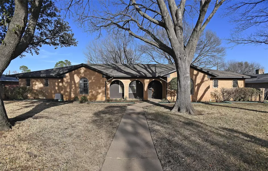 2600 Buckingham Drive, Denton, TX 76209