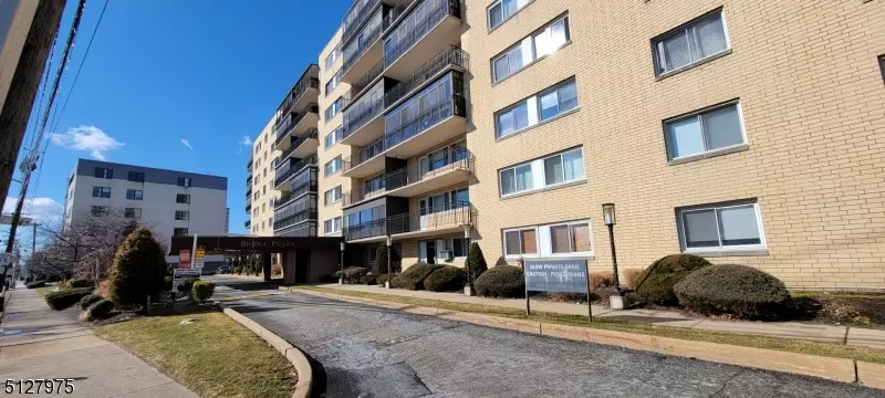 2185 Lemoine Ave #2J, Fort Lee Boro, NJ 07024